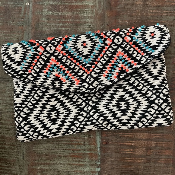 Merona Clutch - Picture 2 of 4
